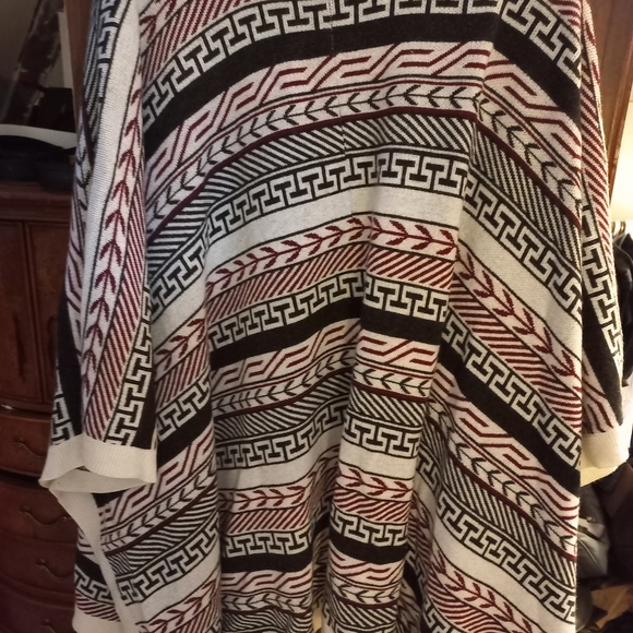 NWT TNA ROOHAN SWEATER -XXS/XS - Picture 2 of 9